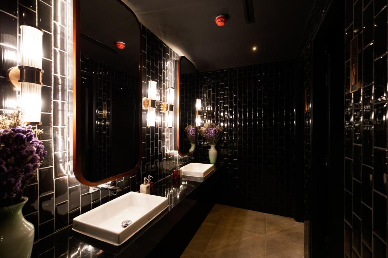 The Gravitique Hotel Khaosan Bangkok Dış mekan fotoğraf
